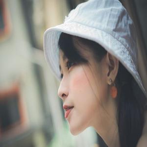 黄莉颖